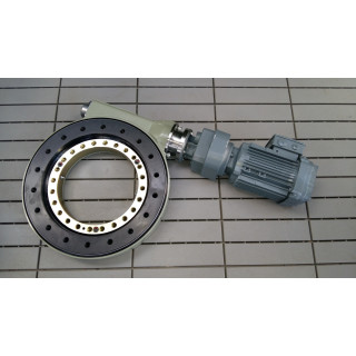 Obrotnica zintegrowna ślimakowa z silnikiem 400V AC